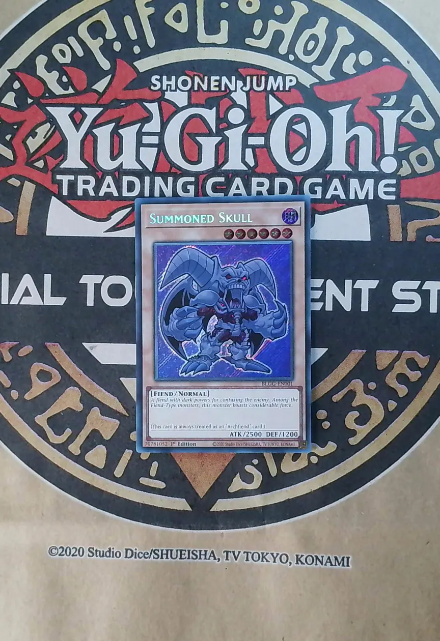 Summoned Skull (Chibi Artwork) BLGG-EN001 Secret Rare exact card front